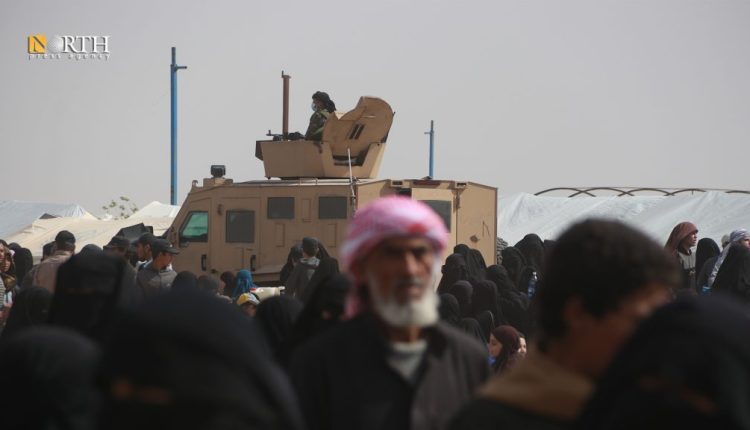 مركبة لقوات "الأسايش" خلال حملة أمنية في مخيم الهول بدعم التحالف الدولي - نورث برس