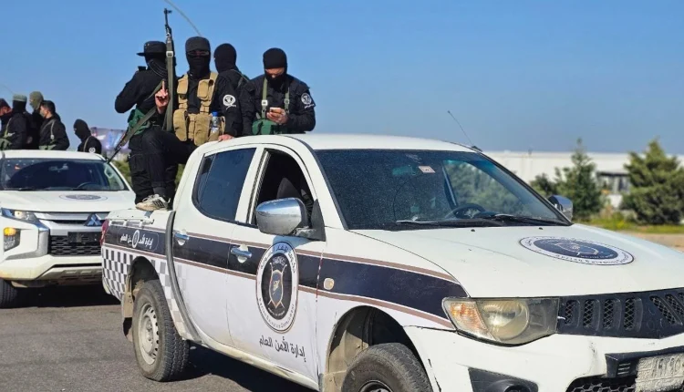 عناصر من الأمن العام في اللاذقية
