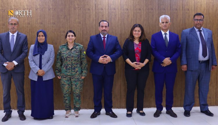 وفد الإدارة الذاتية المتجه إلى دمشق للتفاوض مع الحكومة السورية الانتقالية - نورث برس