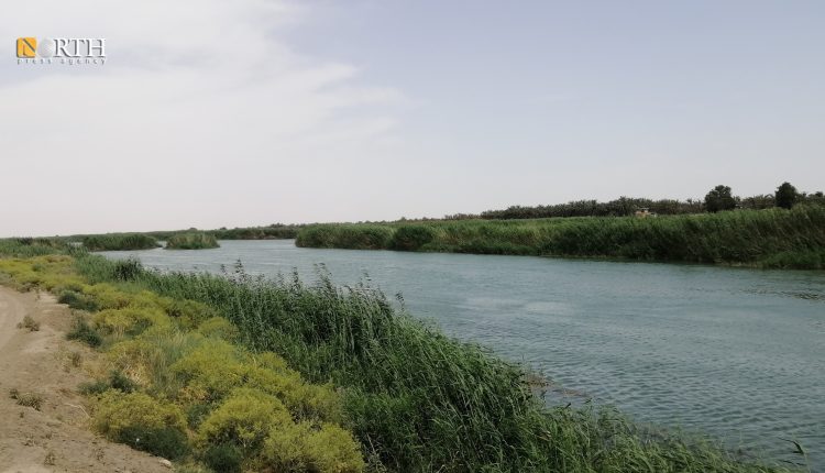 نهر الفرات ببلدة القورية بريف دير الزور الشرقي – نورث برس