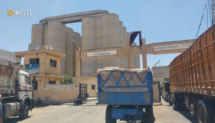 استلام ‎القمح من ‎المزارعين في صوامع أزرع بريف ‎درعا الشرقي – نورث برس