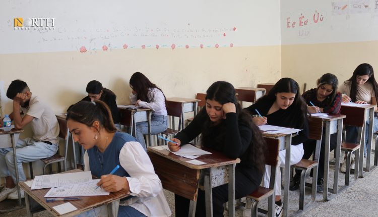 تقديم امتحانات المرحلة الثانوية للطلاب الأحرار في كوباني وفق منهاج الإدارة الذاتية - نورث برس