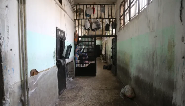 أحد سجون النظام السابق في حماة بعد سقوط الأسد