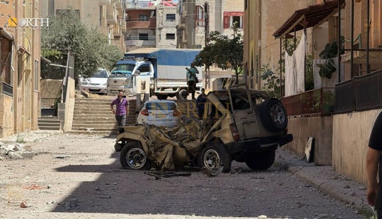 آثار الاشتباكات في أحياء مدينة السويداء بعد انسحاب الجيش السوري - نورث برس