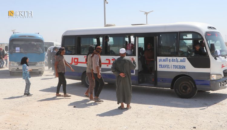 عائلات تغادر مخيم العريشة جنوب الحسكة تجاه مناطقهم الأصلية – نورث برس