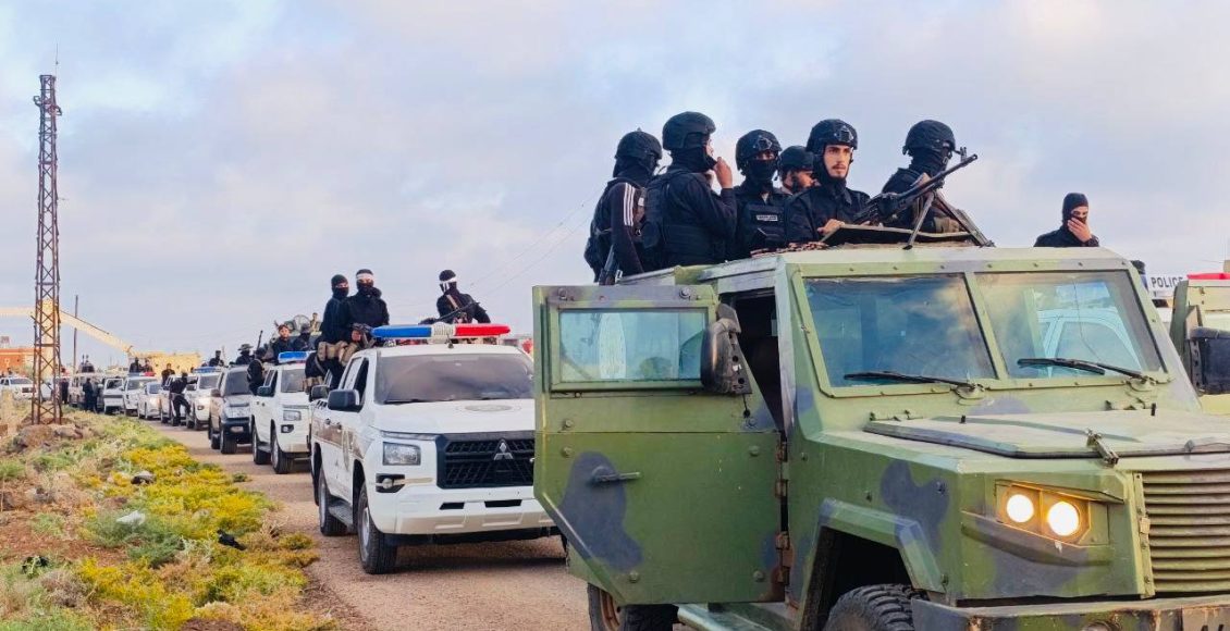 انتشار عناصر لوزارة الدفاع والداخلية في محيط السويداء - متداول
