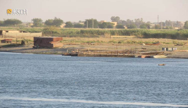 معبر التهريب النهري في بلدة العشارة بريف دير الزور الشرقي – نورث برس