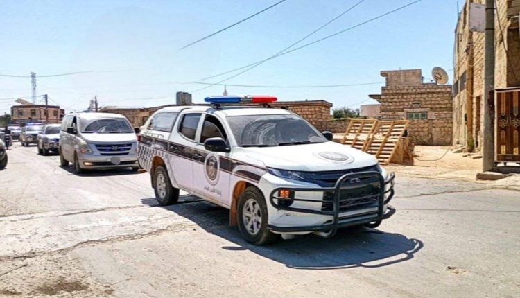 دورية للأمن العام في دير الزور