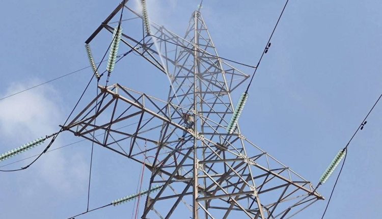 عطل ببرج توتر عالي في اللاذقية