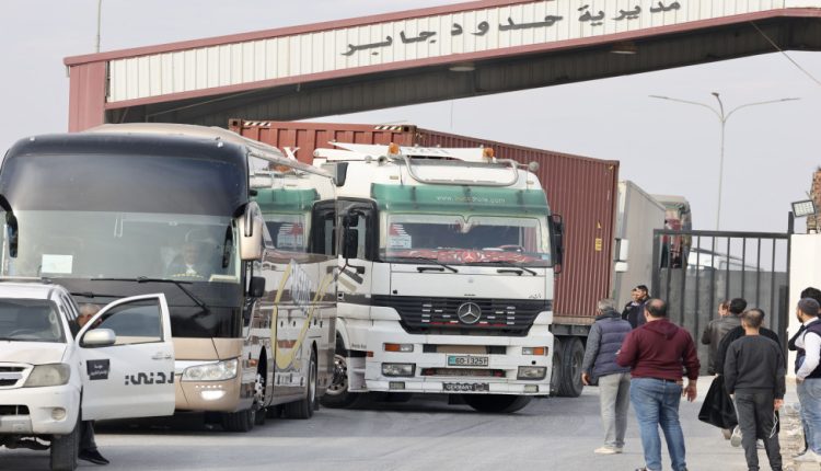 معبر جابر الحدودي بين الأردن وسوريا
