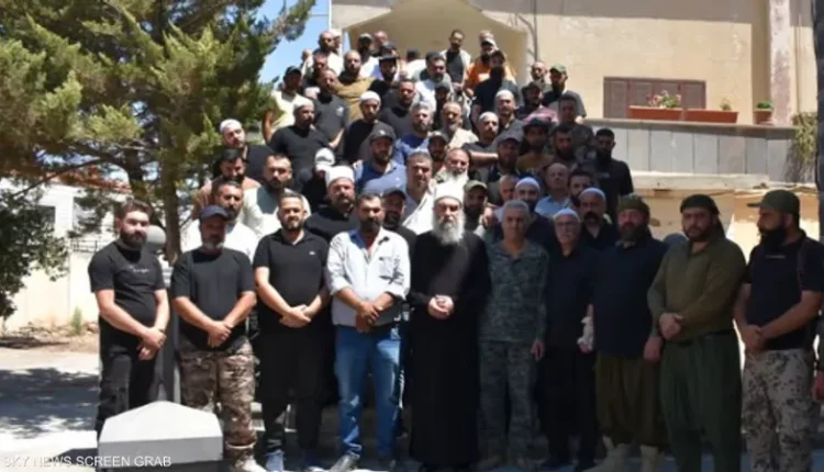 الهجري يتوسط قادة فصائل مسلحة في السويداء عقب الإعلان عن "قوات الحرس الوطني" - متداول