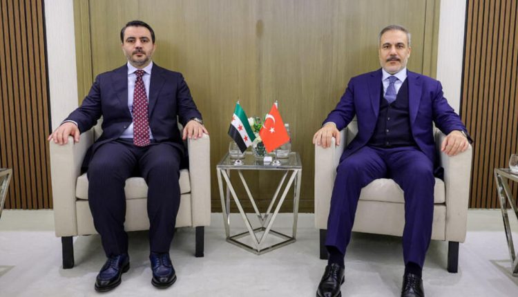 لقاء سابق لوزير الخارجية التركي هاكان فيدان ووزير الخارجية السوري أسعد الشيباني