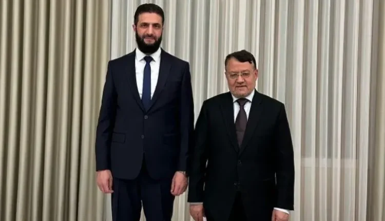 الرئيس السوري أحمد الشرع ومستشاره أحمد زيدان