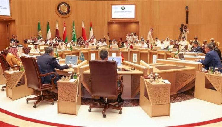 الاجتماع الوزاري التحضيري للقمة العربية الإسلامية الطارئة في العاصمة القطرية الدوحة