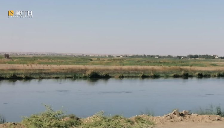 نهر الفرات ببلدة الشعفة شرق ديرالزور- نورث برس