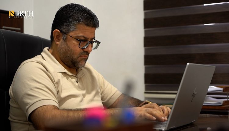 خليل علي الرئيس المشترك لمجلس الجامعات في شمال وشرق سوريا - نورث برس
