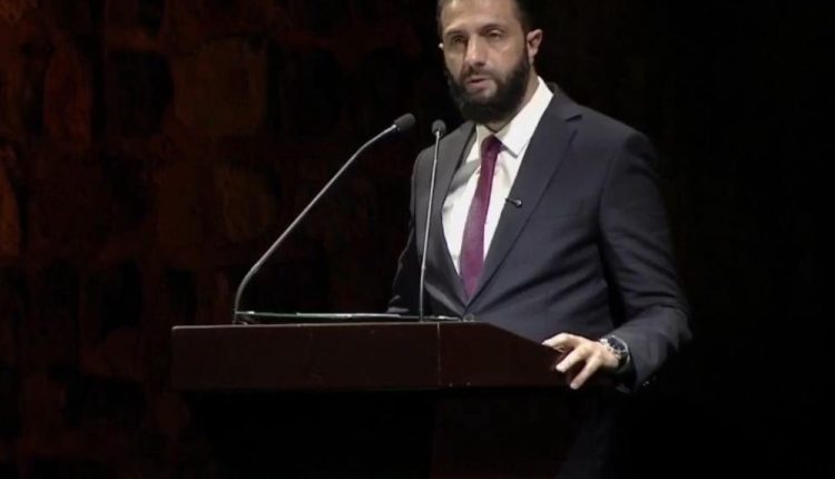 الرئيس السوري أحمد الشرع أثناء الإعلان عن انطلاق صندوق التنمية السوري