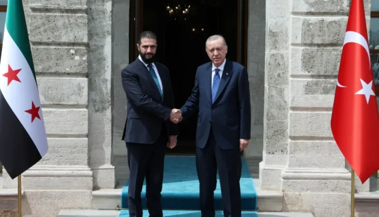 الرئيس السوري أحمد الشرع ونظيره التركي رجب طيب أردوغان