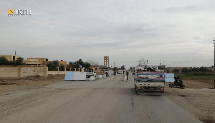 نقطة تفتيش للأسايش عند مدخل بلدة درنج بريف دير الزور الشرقي (نورث برس)