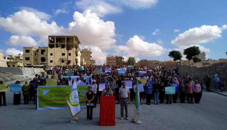 مجلس الأحياء الكردية خلال قراءة بيان في حلب