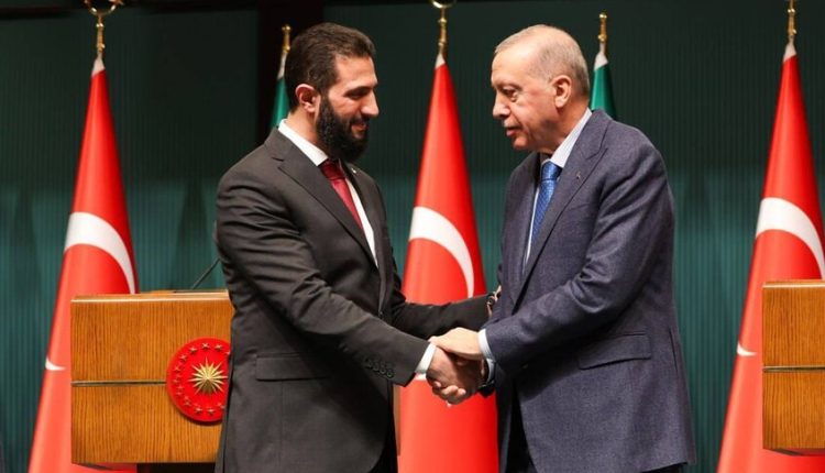 الرئيس السوري أحمد الشرع ونظيره التركية رجب طيب أردوغان