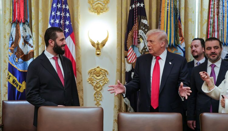 لقاء الرئيس السوري أحمد الشرع بنظريه الأميركي دونالد ترامب في واشنطن