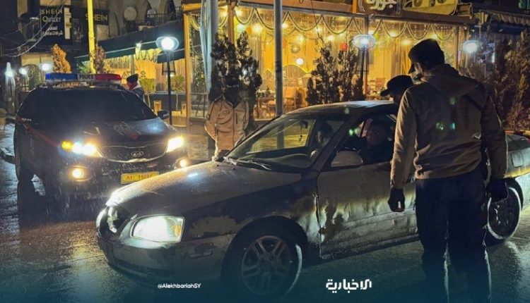 انتشار أمني في حلب وإجراءات أمنية احترازية عقب التفجير الانتحاري في حي باب الفرج - قناة الإخبارية