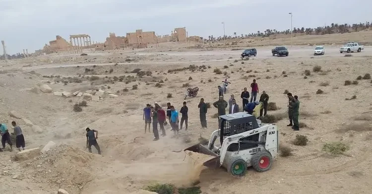 مقبرة جماعية في البادية السورية / أرشيفية