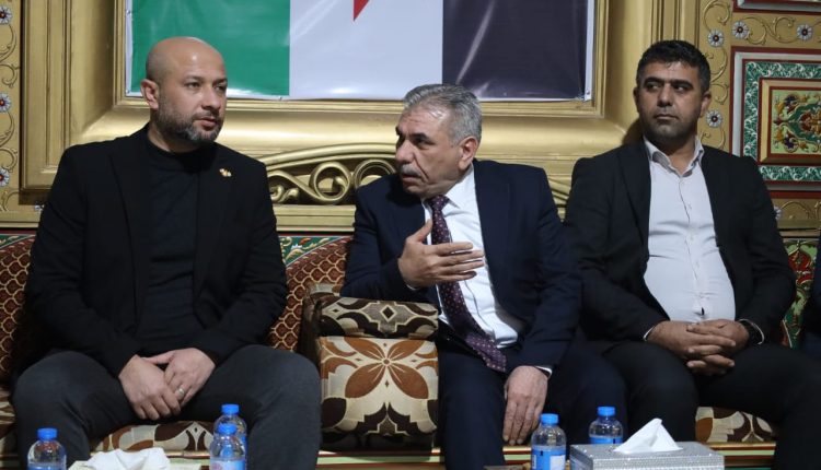 لقاء محافظ الحسكة نور الدين أحمد بوزير الطوارئ السوري رائد الصالح