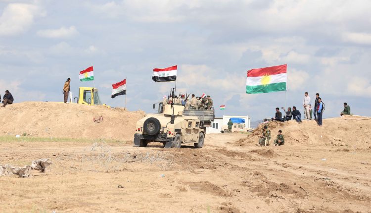 الجيش العراقي وقوات البيشمركة الكردية