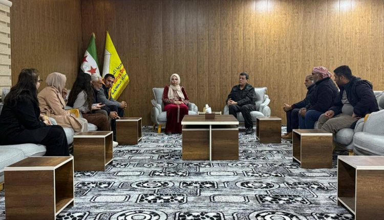 قائد قسد: ندعو الحكومة السورية إلى إيقاف الهجمات والعودة إلى طاولة الحوار