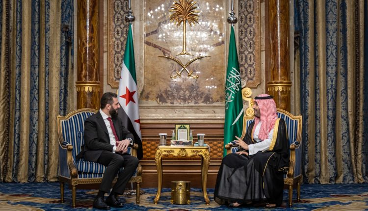 ولي العهد السعودي يلتقي الرئيس السوري أحمد الشرع