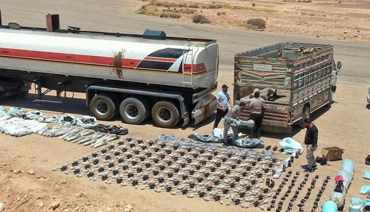 أسلحة ضبطاها الداخلية السورية قادمة من العراق