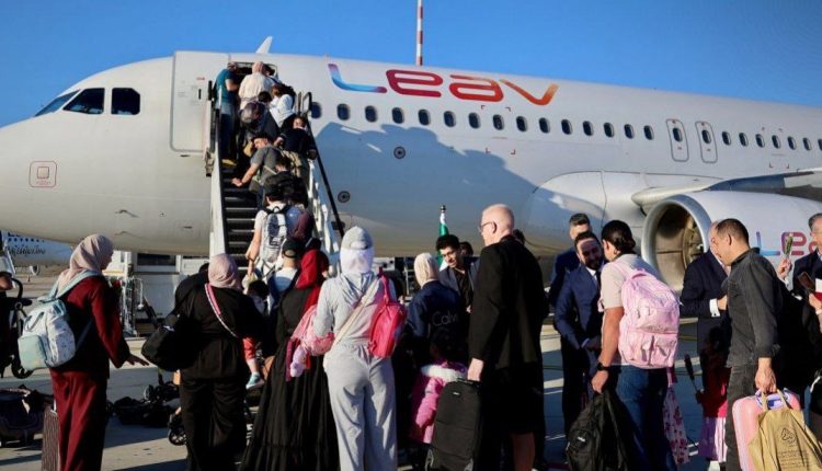 ركاب الطائرة التي توجهت من ألمانيا إلى سوريا