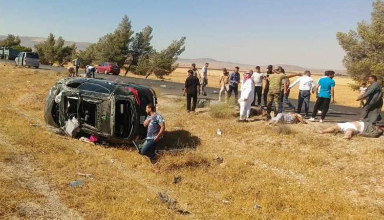 حادث لسيارة على أوتوستراد دمشق - درعا