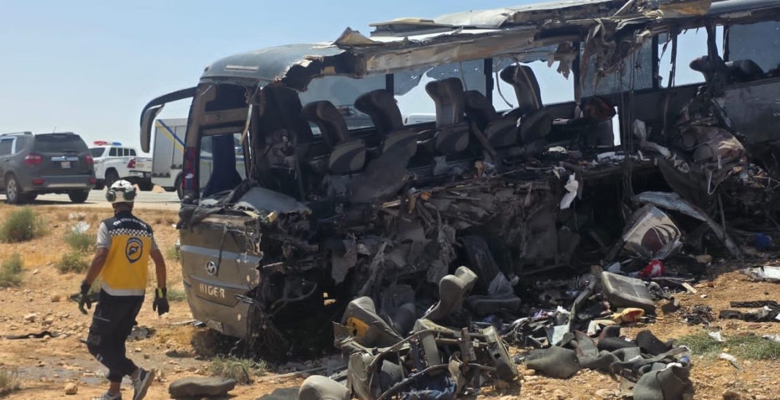 حادث اصطدام حافلتين على طريق دمشق – دير الزور