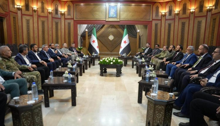 اجتماع موسع في حلب يبحث عمل لجنة الدمج وعودة النازحين- محافظة حلب