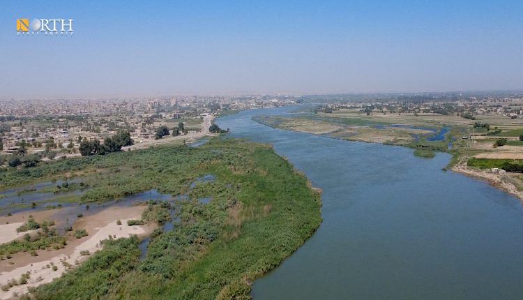 ارتفاع منسوب نهر الفرات في دير الزور ـ نورث برس
